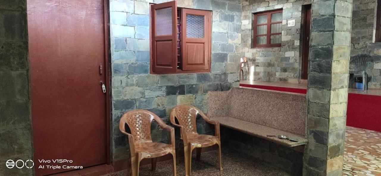 Hill View Guest House Anjuna Extérieur photo